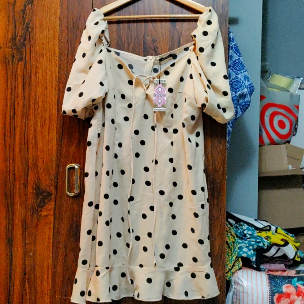 Boohoo polkadot silhouette dress